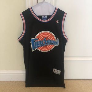 Tune squad jersey